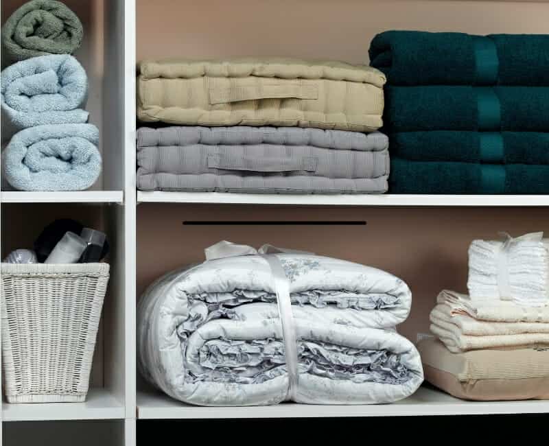 Minimalist list of things to get rid of Linen Closet